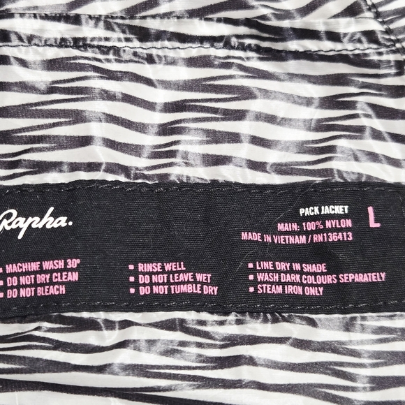 Rapha Pack Jacket Windbreaker Cycling Black White Pink Lightweight Men’s Size L - Picture 8 of 12